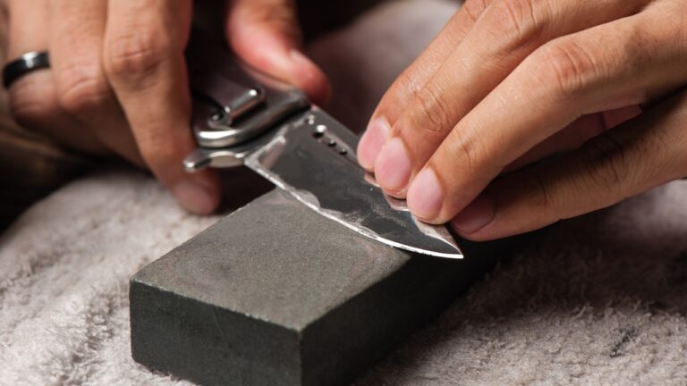 The 3 sharpening stones most people buy first — and the order that works better