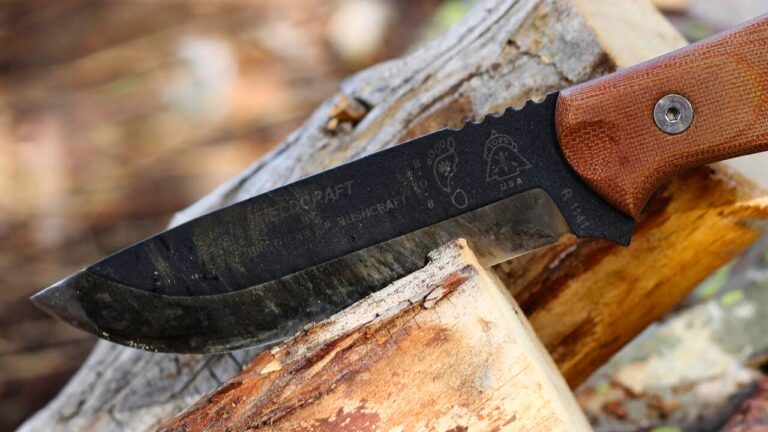 Best Knives for Splitting Kindling Without a Hatchet