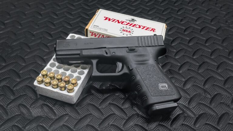 15 surprising facts about the Glock 19