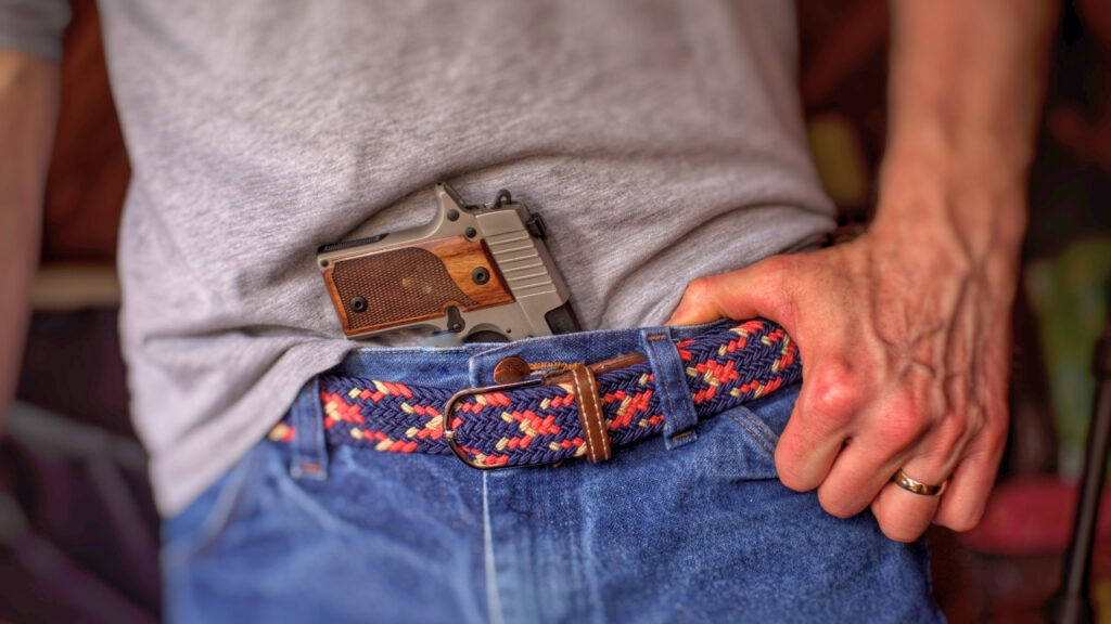 The most common reason appendix carry gets people hurt - The Avid ...