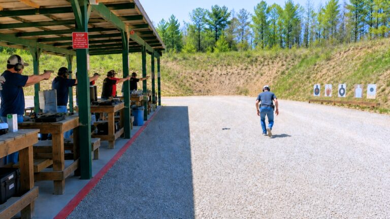 Range Shooter Threw a Jammed 1911 Downrange — Then Started Walking After It While People Were Still Shooting