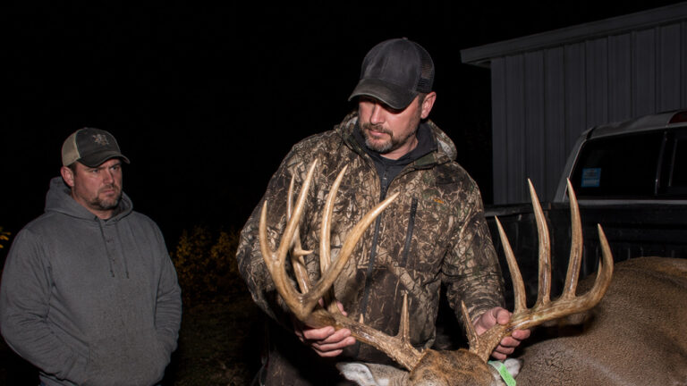 Hunting Partner Takes a 190-Inch Buck Off Their Shared Lease Without Warning — Then Files Paperwork to Remove Him From the Lease