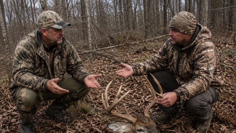 Two Hunters on the Same Lease Both Shoot the Same Buck — Then Police Get Involved When One Refuses to Let the Other Tag It