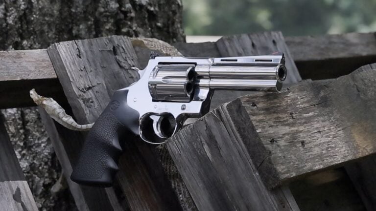 20 Guns That Are More Popular Than They Are Good and Everyone Knows It